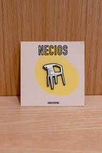 Pin silla de plástico