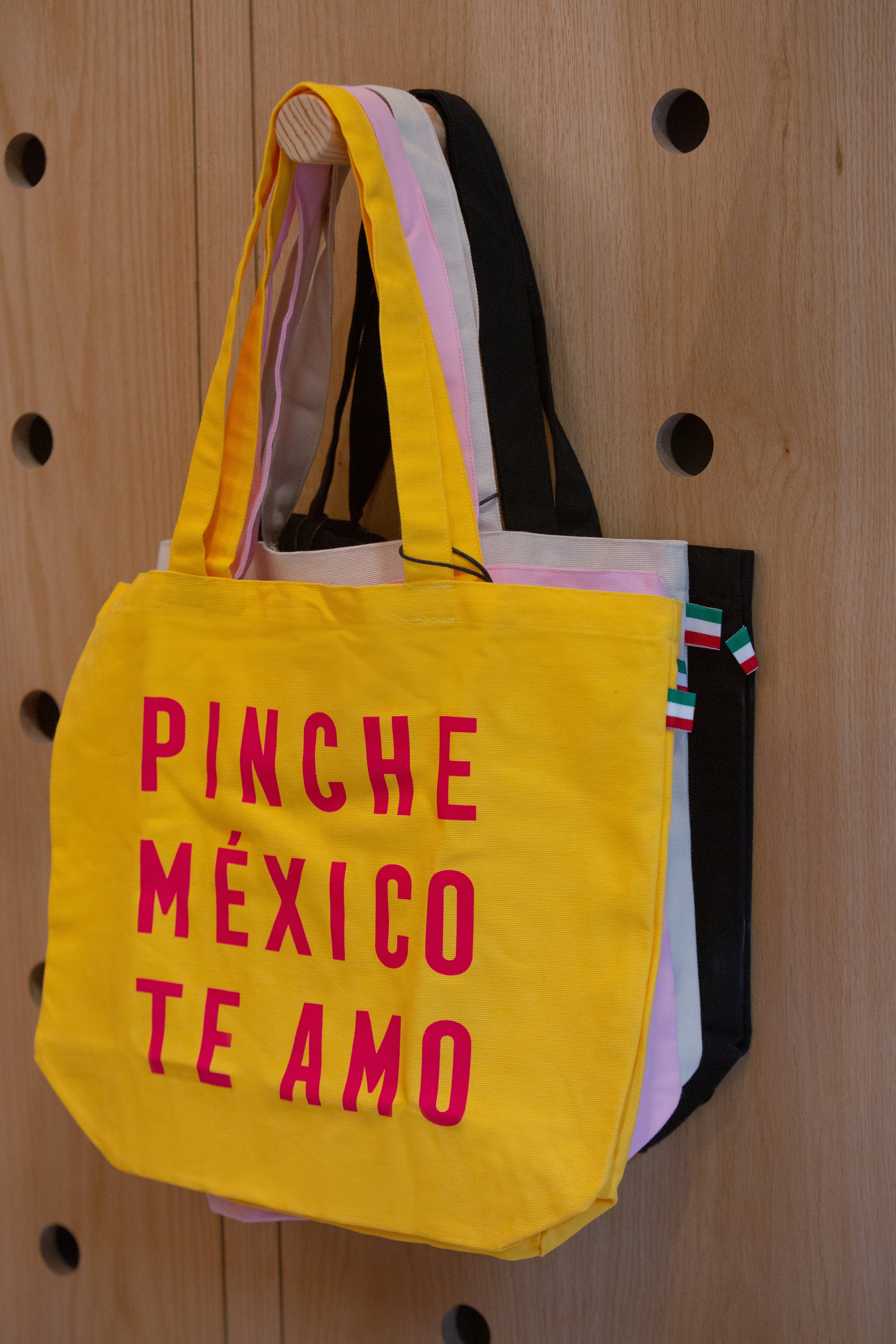 Tote Pinche México te amo